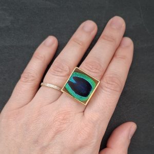 Bague Paon carrée